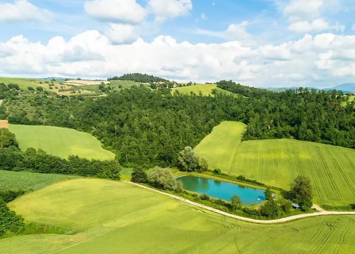 Mansion To Relax & Rejuvenate Hébergement de vacances Pérouse